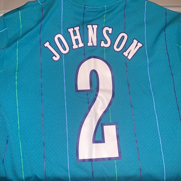 SOLD Mitchell & ness throwback w/hat - Picture 3 of 5